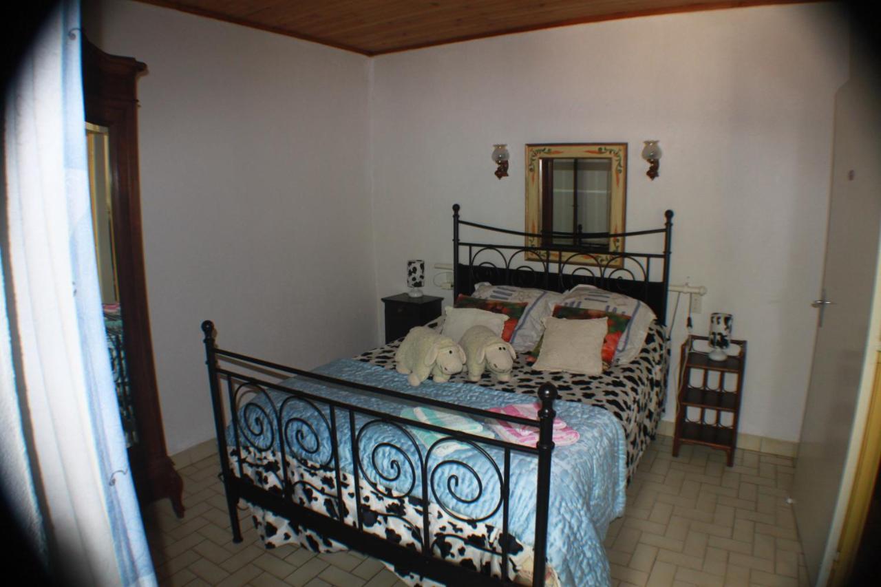 Les Ecureuils Villa Saint-Priest  Exterior photo